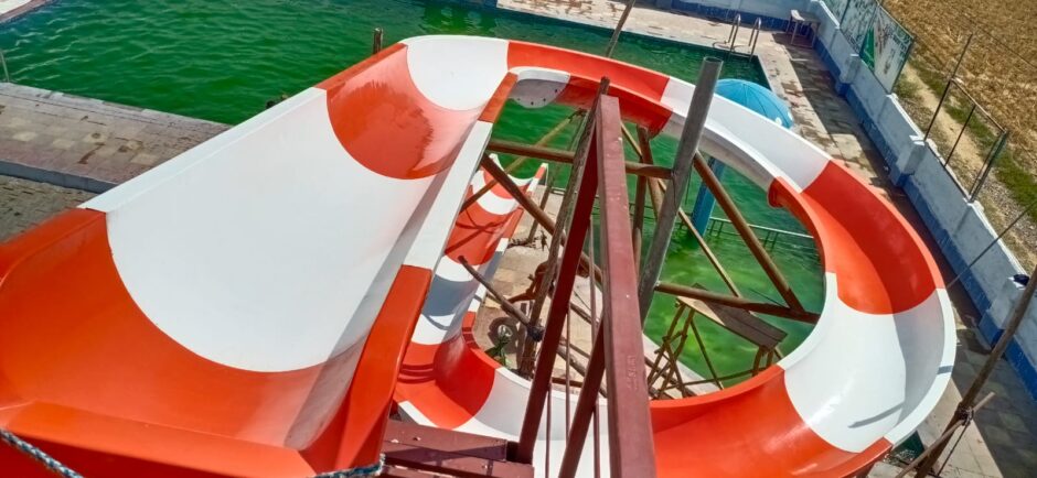 Water Slides for Swimming Pools - Image 3